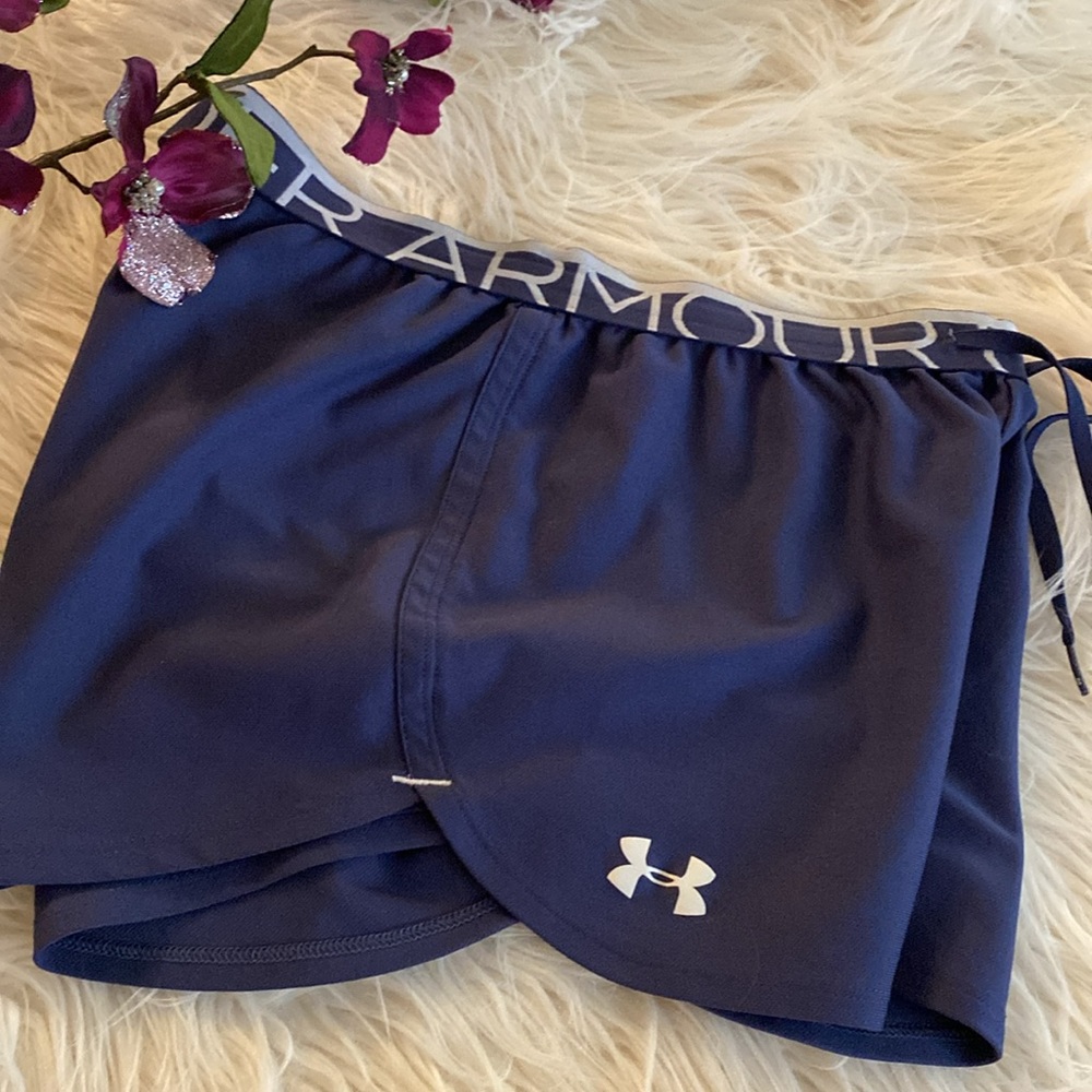 UNDER ARMOUR shorts - Picture 1 of 9